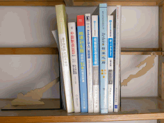 Iron Man Bookend Book Stand For Laser Cutting Free DXF File