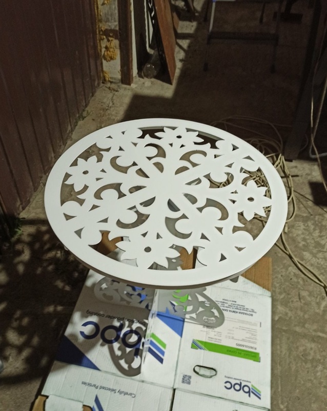 Laser Cut Decorative Table Free DXF File