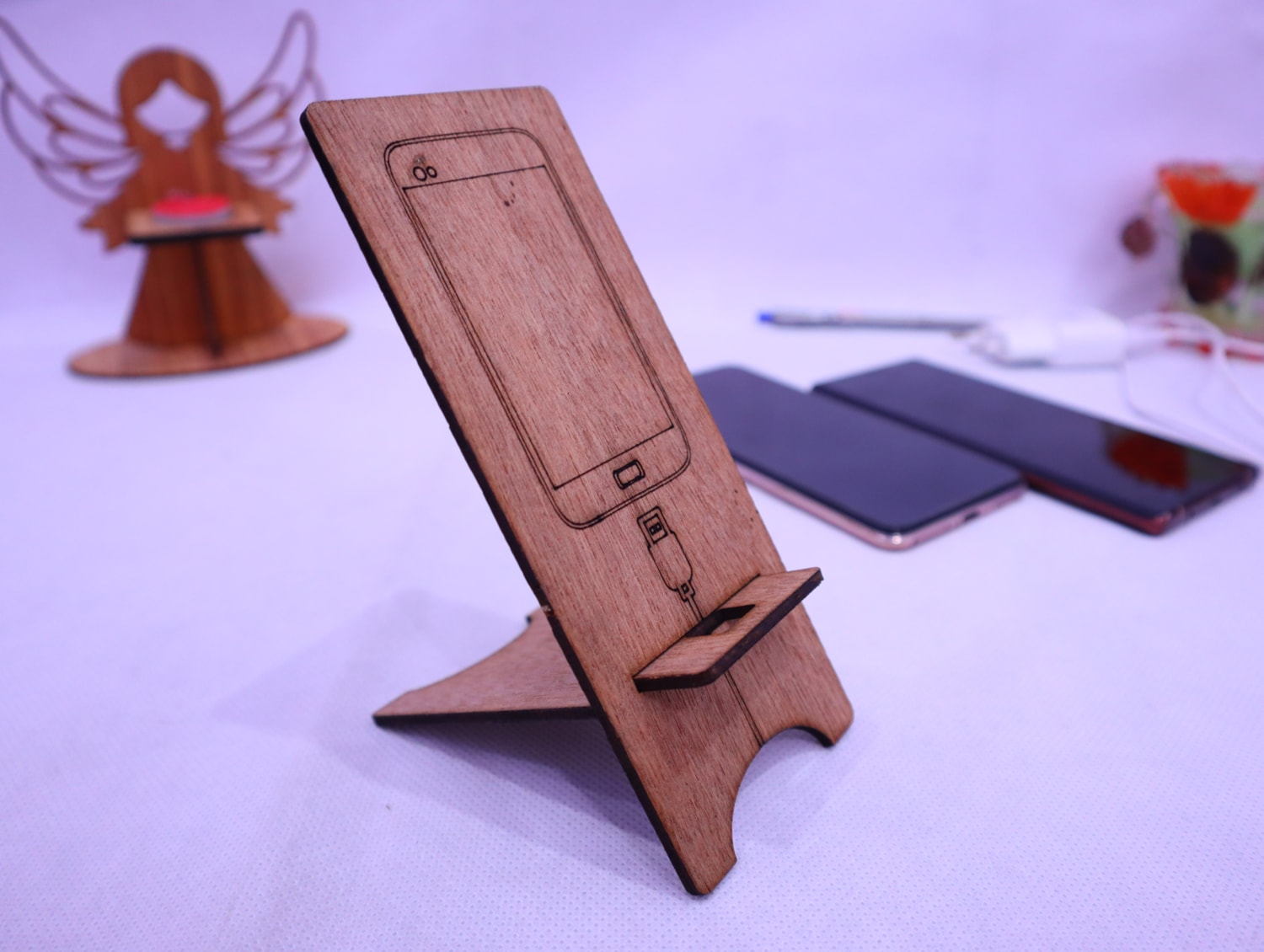 Laser Cut Wood Phone Stand 3mm Free Vector File