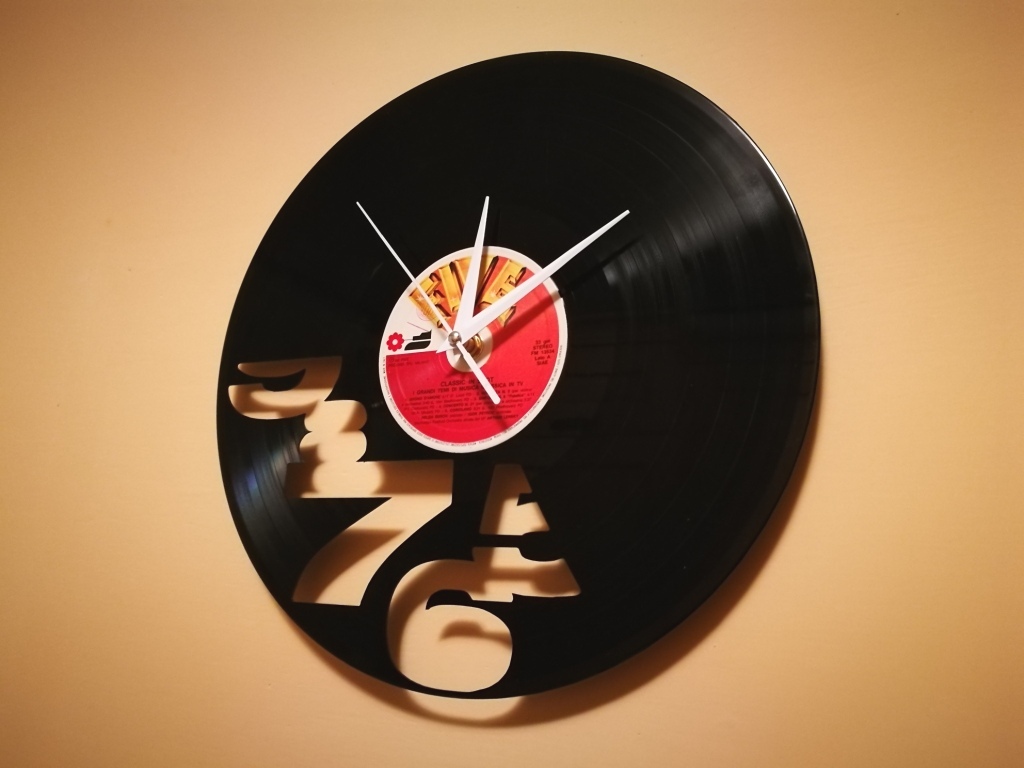 Numeri Tagliati Clock Free DXF File